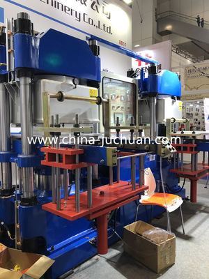 เครื่องอัดยางสูญญากาศ 250 ตัน / ผลิตภัณฑ์ยางเครื่องทำสำหรับทำซีลยางสำหรับท่อ UPVC