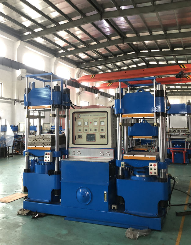 เครื่องจักรทำผลิตภัณฑ์ยางซิลิโคน Vulcanizing Press Moulding Machine สำหรับทำหลังคาซิลิโคน Vent Flashing